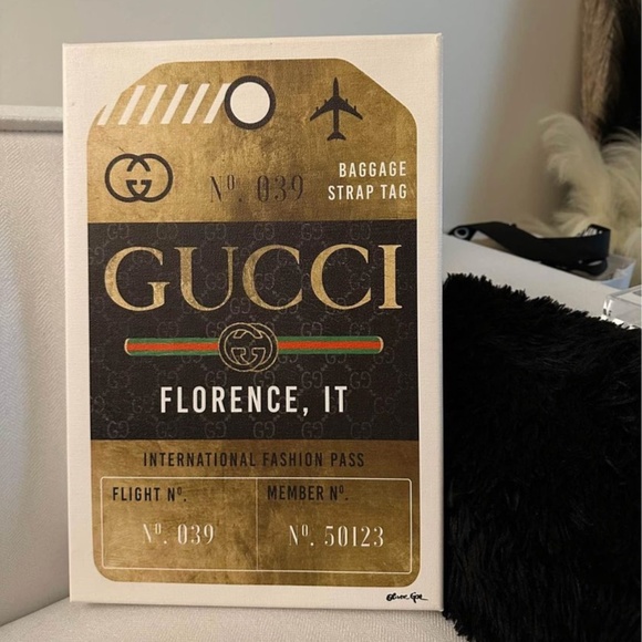 Oliver Gal “Glamorous Pass Lugage Tag” Canvas Art